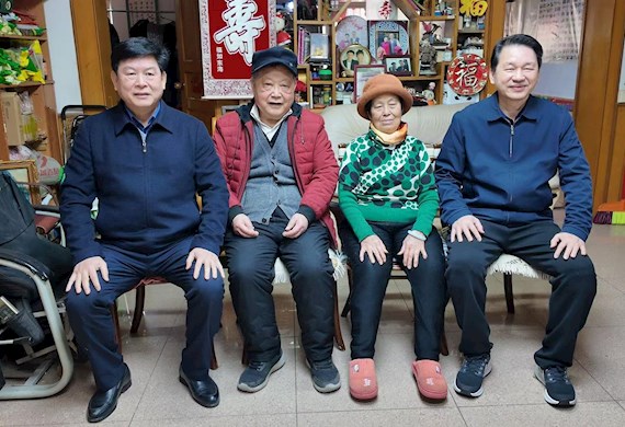 新春慰问传温情 凝心聚力向未来——广西现代职业技术学院开展新春走访慰问活动